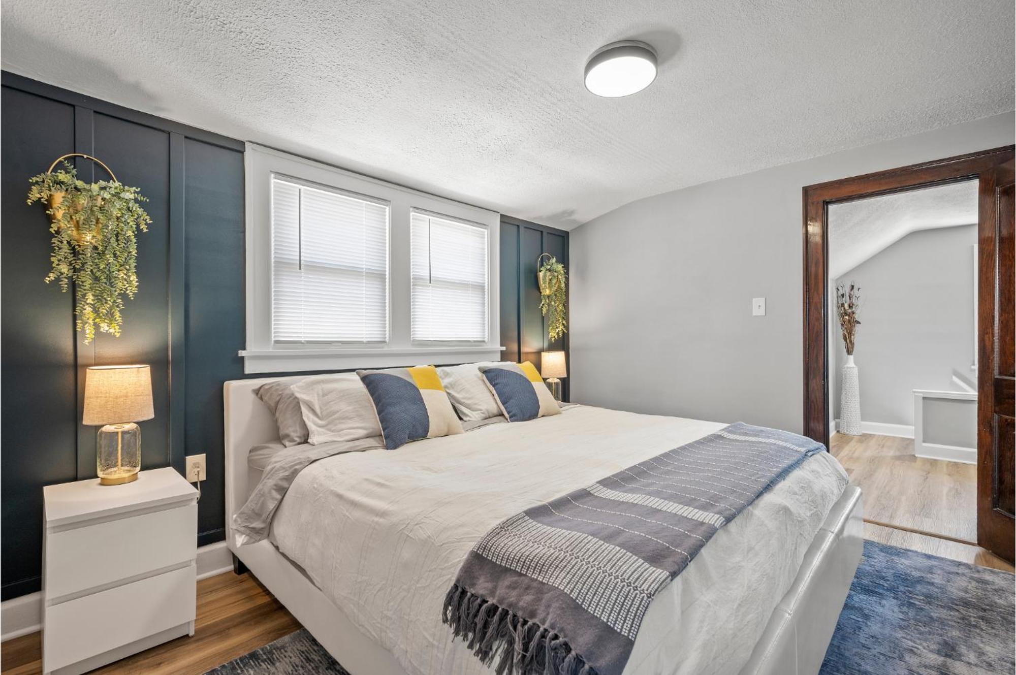 Amazing Parma Home King Bed Full Office Room Exterior photo